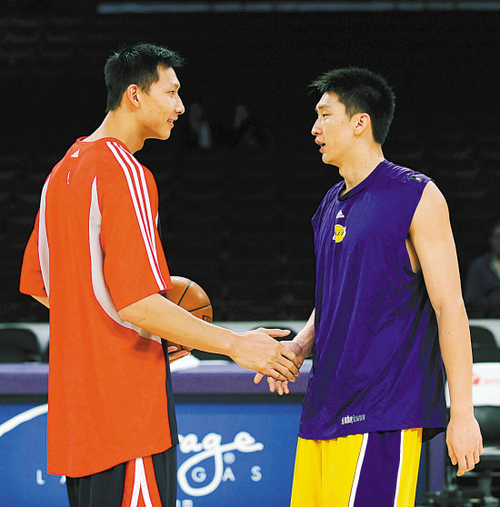 开云体育-上海队翻盘火箭，易建联带队取胜