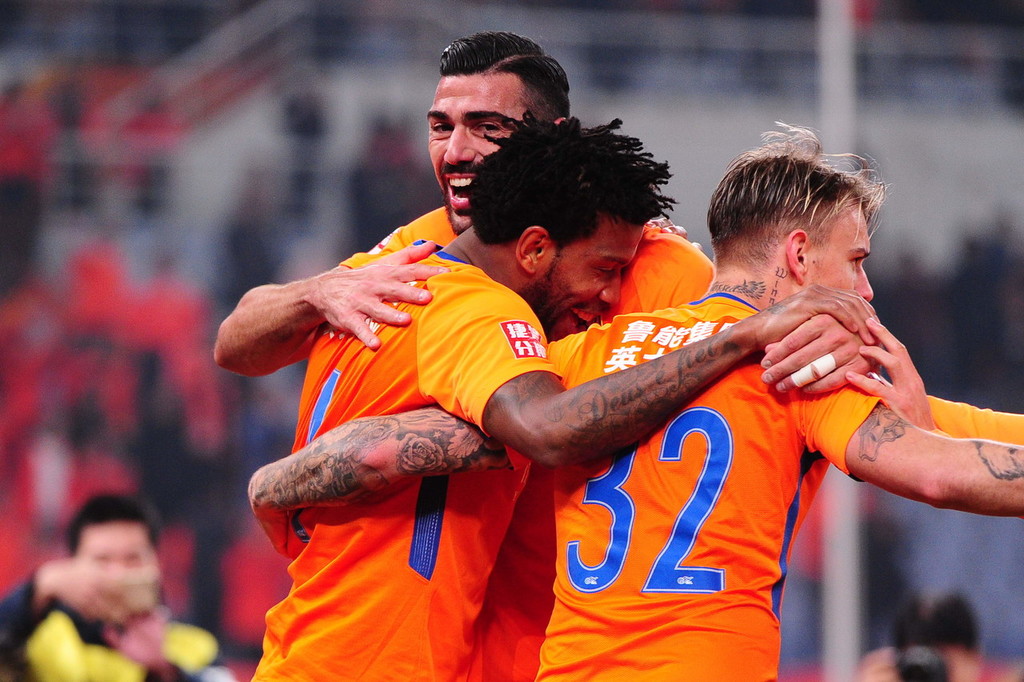 关于马来西亚队鏖战印度队，辛杜统治全场的信息