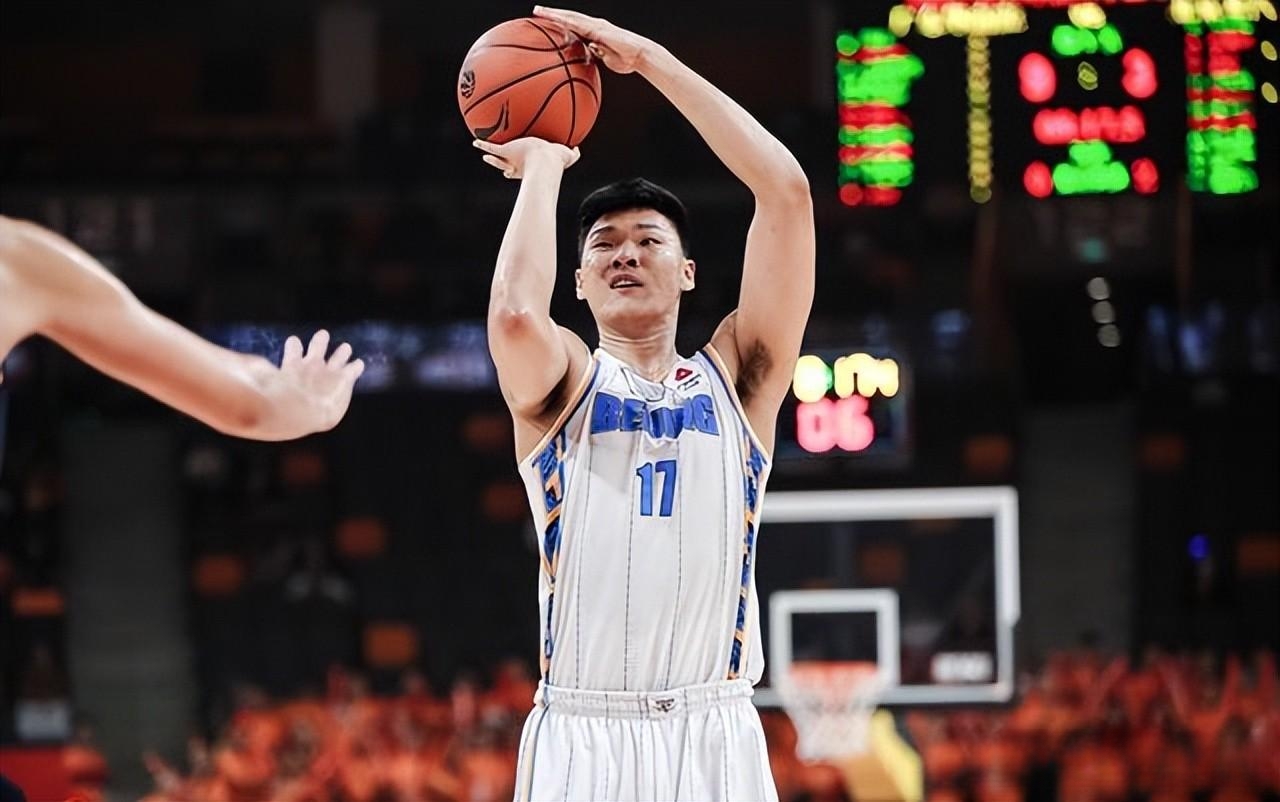 开云体育APP下载-步行者绝杀广州队，王哲林关键制胜