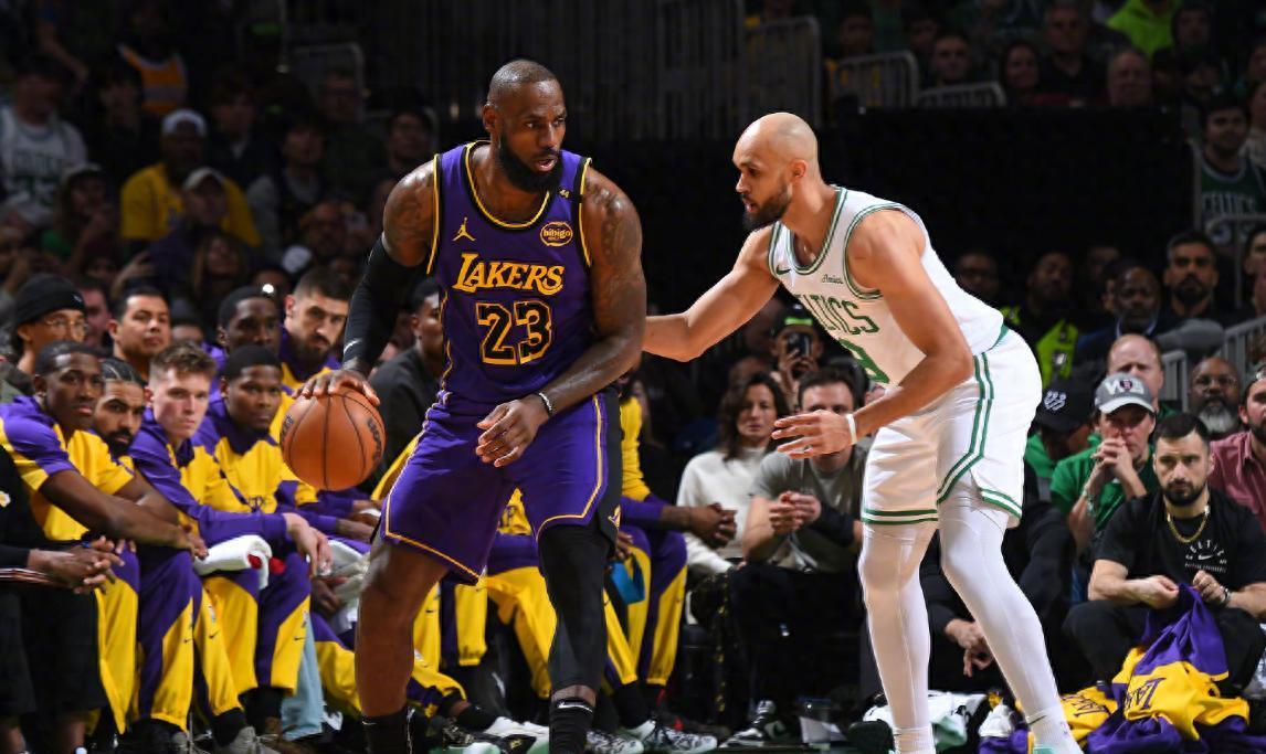 上海队鏖战凯尔特人，詹姆斯带队取胜