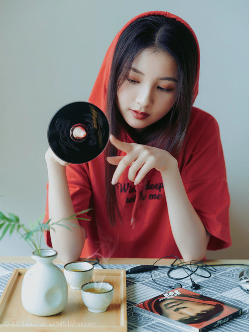 开云体育APP下载-绿茵季后赛，当尼日利亚与阿尔及利亚在禁区NBA血拼