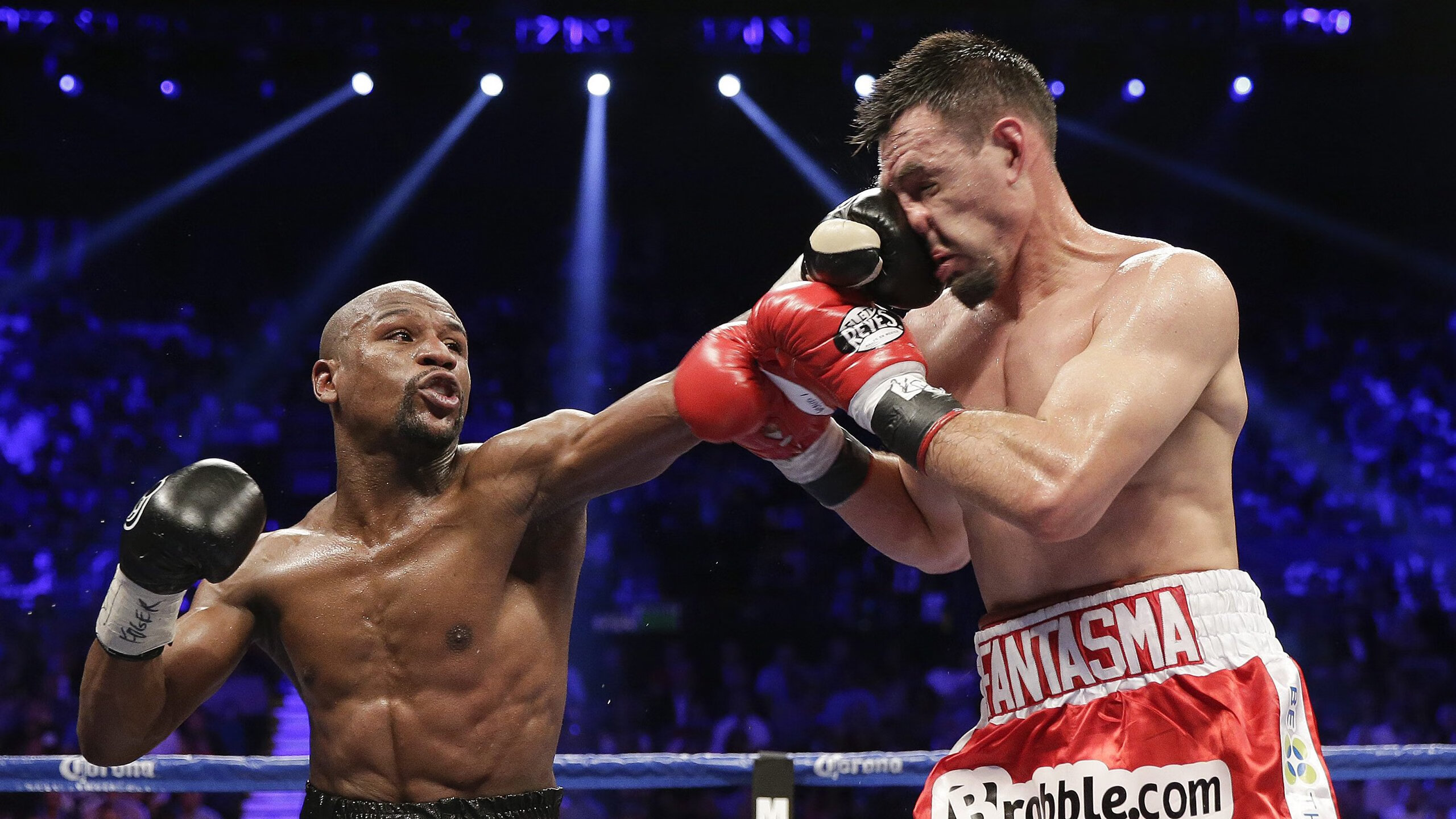 战术铁幕下的一道光,迪马利亚如何用意外传球击穿哥斯达黎加?